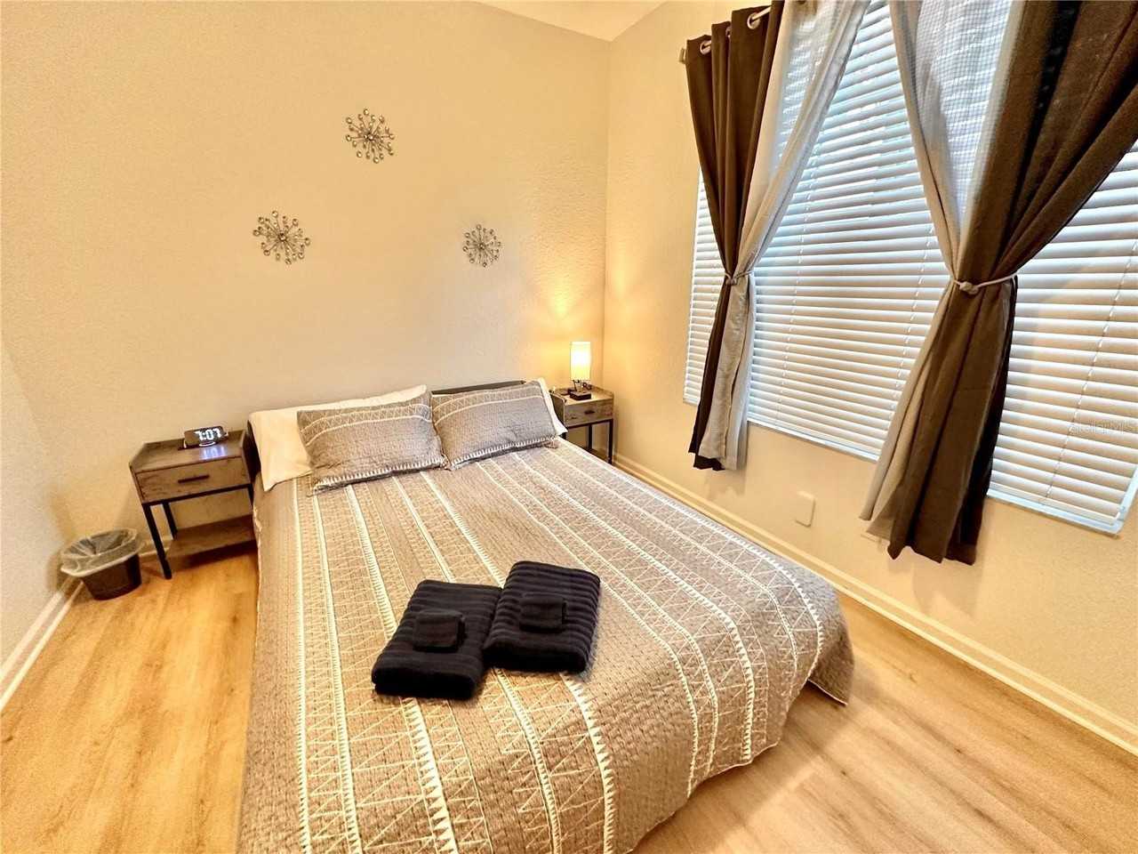 7640 Sir Kaufmann Ct - Photo 6 of 16