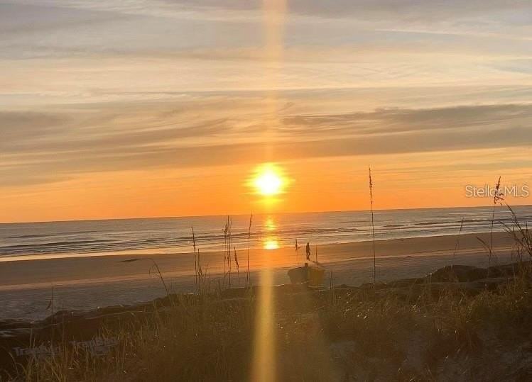 813 N Atlantic Ave - Photo 2 of 13