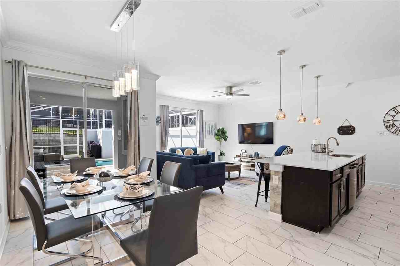 1090 Splash Shot Place - Photo 6 of 41