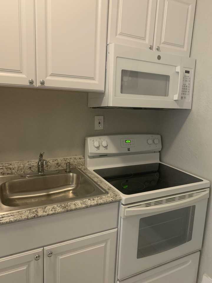 Nw 20th Ave - Photo 5 of 22