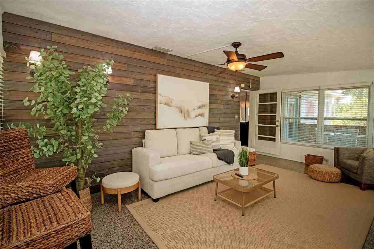 7401 13th Ave N - Photo 2 of 27