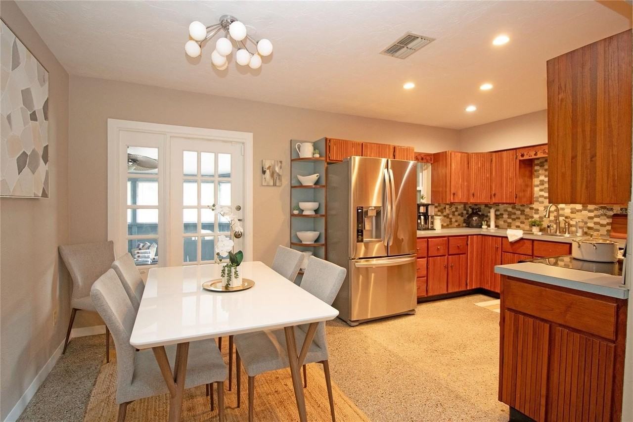 7401 13th Ave N - Photo 4 of 27