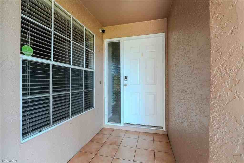 430 Saint Andrews Blvd #6 - Photo 2 of 27