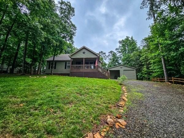 1385 Villa Dr - Photo 2 of 17