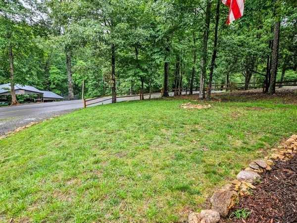 1385 Villa Dr - Photo 6 of 17