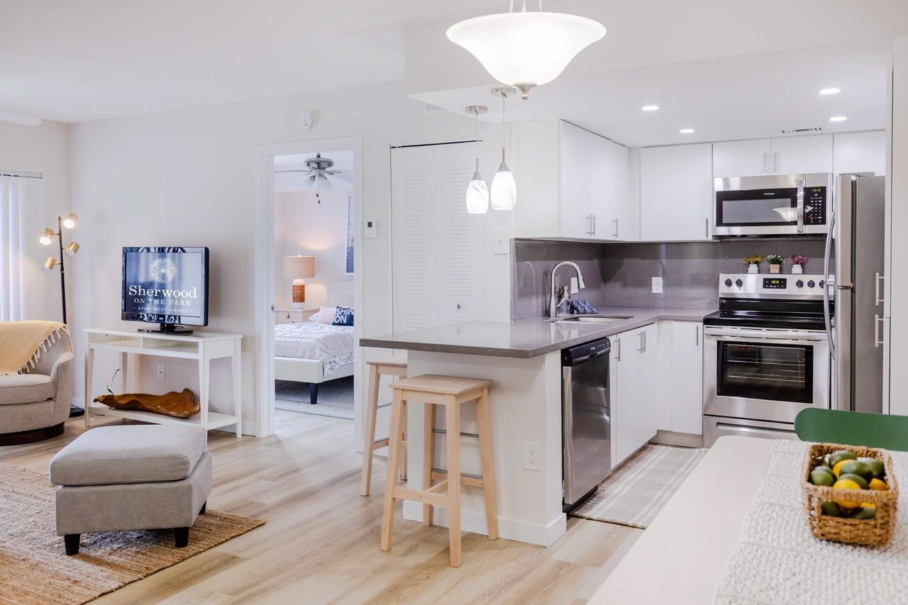 Sherwood on the Park - Photo 5 of 39