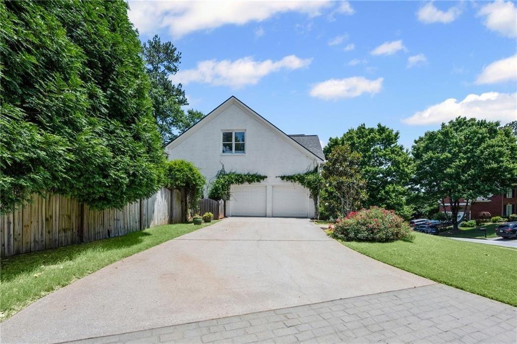 2453 Tyne Ter Se - Photo 3 of 50