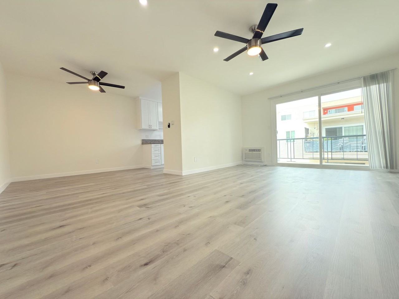 5311 Corteen Pl #29 - Photo 2 of 10