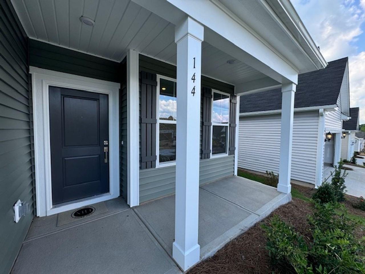 144 White Oak Garden Way - Photo 3 of 28