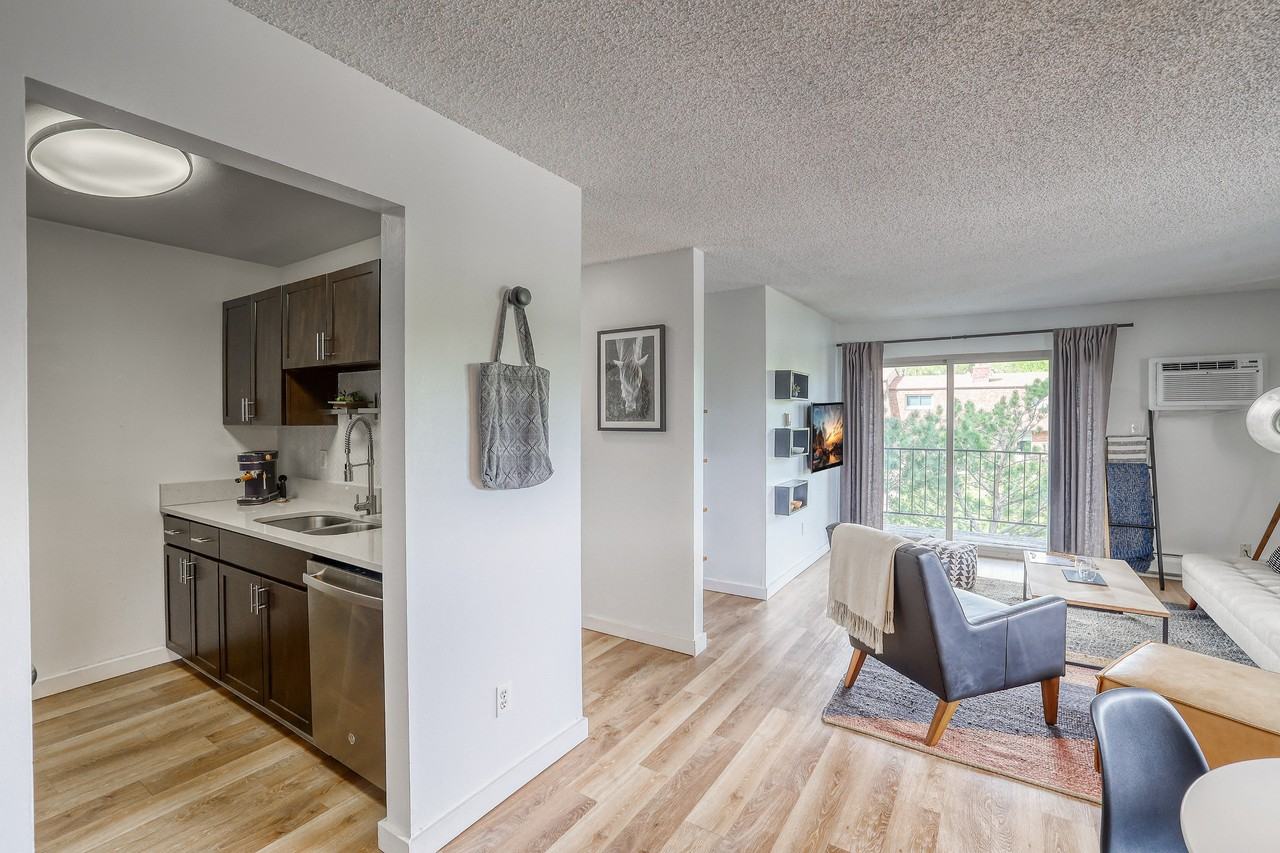 Summit at Red Rocks - Photo 7 of 42