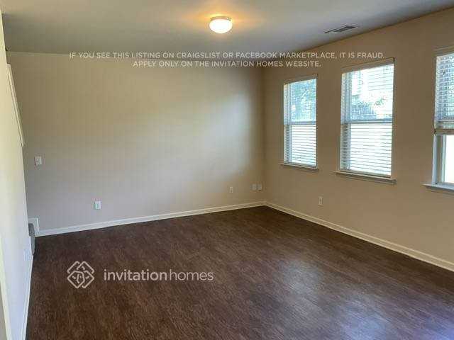 3600 Brookhollow Dr - Photo 4 of 11
