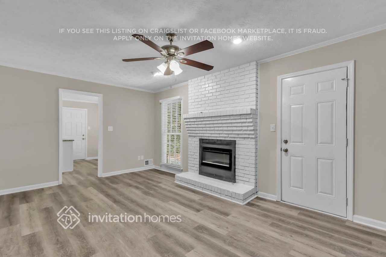 460 Glendale Ct - Photo 5 of 25