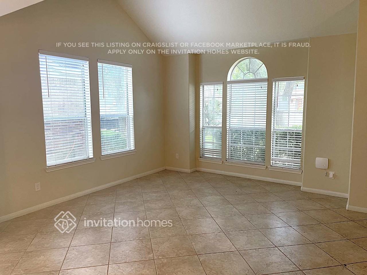 20818 Whitevine Way - Photo 2 of 11