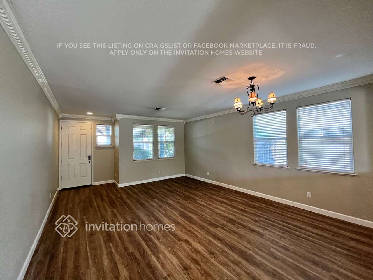 112 Glenwood Cir - Photo 3 of 17