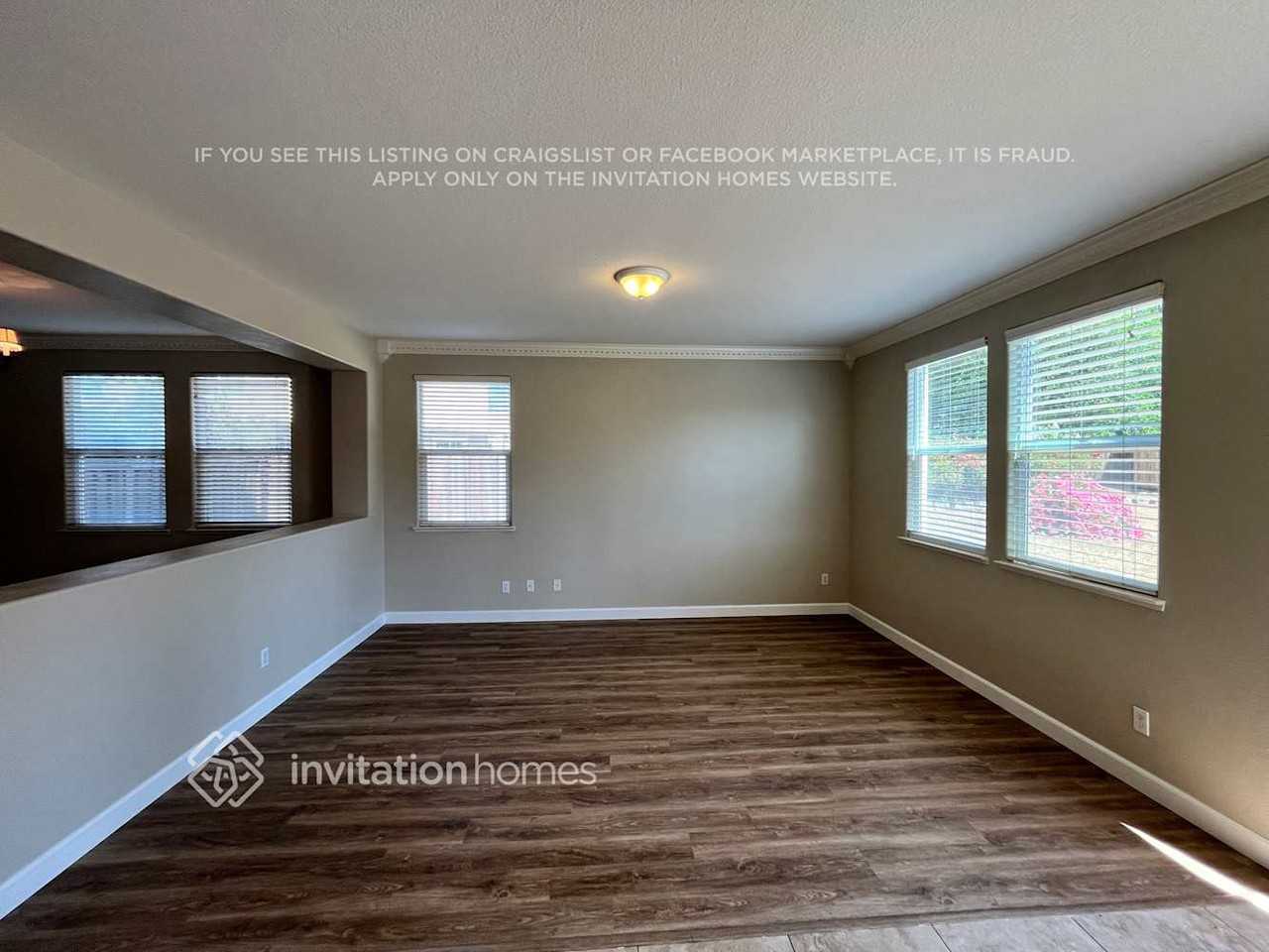 112 Glenwood Cir - Photo 4 of 17