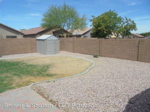 6020 N Milano Ct - Photo 3 of 17