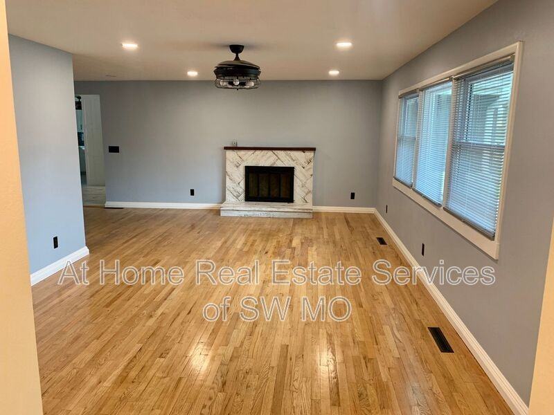 2322 E Langston St - Photo 2 of 19