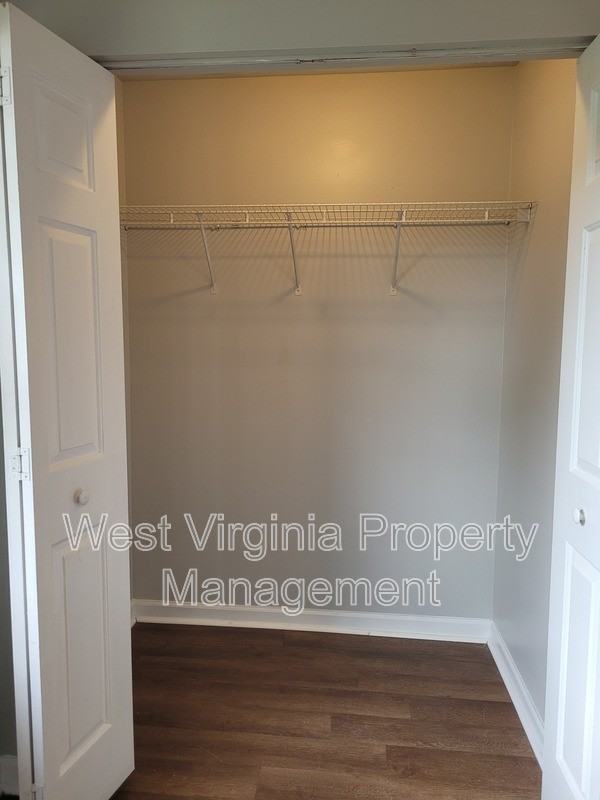 3751 Summerlee Rd #10 - Photo 3 of 22