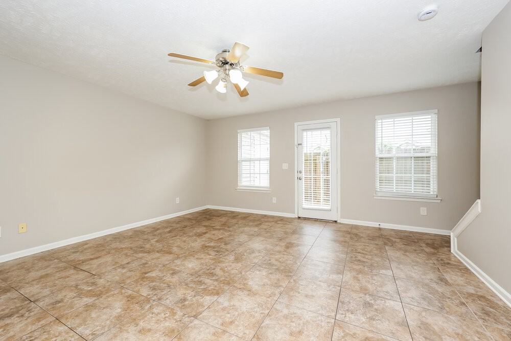 3007 Rg Buchanan Dr - Photo 5 of 17