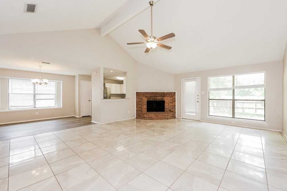 922 Elliott Dr - Photo 5 of 16