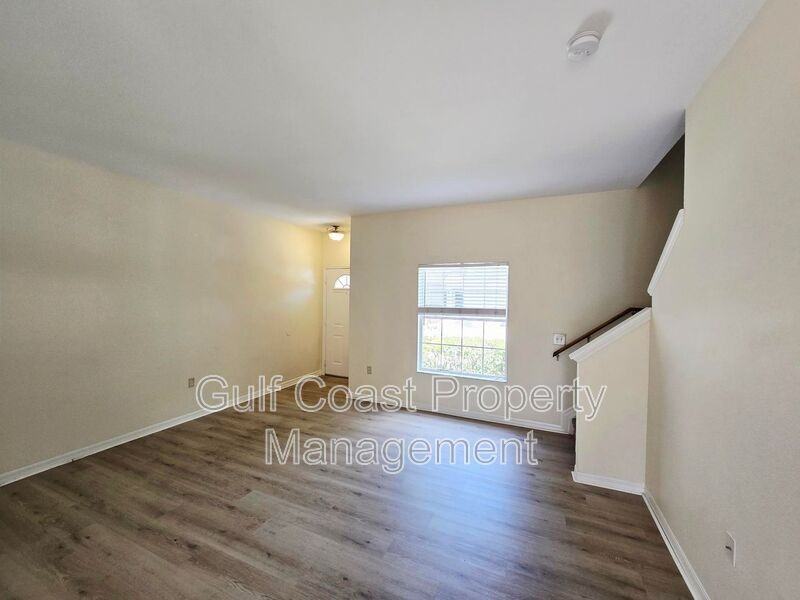 7743 Plantation Cir - Photo 2 of 19