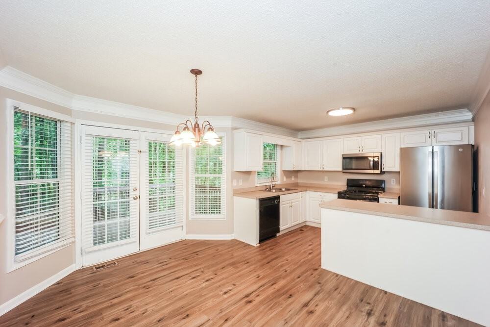 149 Mill Pointe Ct - Photo 7 of 18