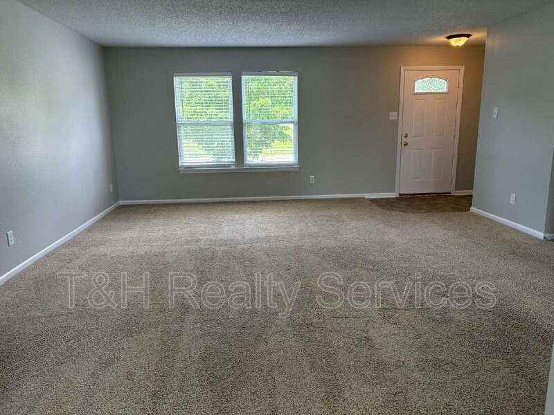 14928 Drayton Dr - Photo 5 of 30