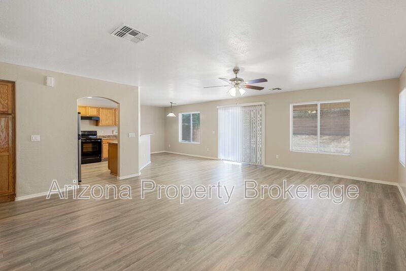 31567 N Cactus Dr - Photo 4 of 31