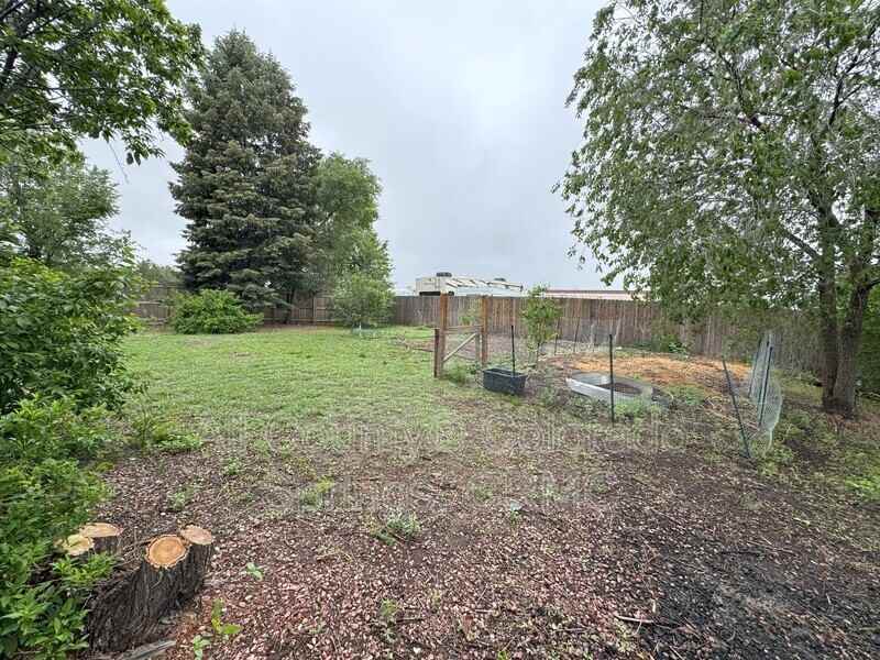 1480 Hiawatha Dr - Photo 6 of 24