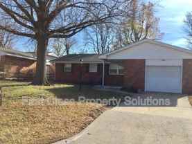 8100 Nw 25th St - Photo 1 of 1