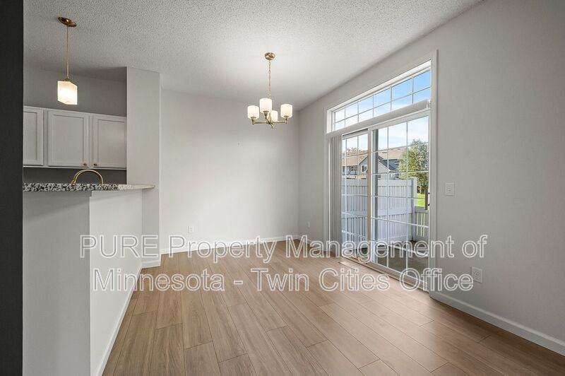 1877 111th Ave Ne - Photo 6 of 31