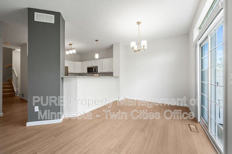 1877 111th Ave Ne - Photo 7 of 31