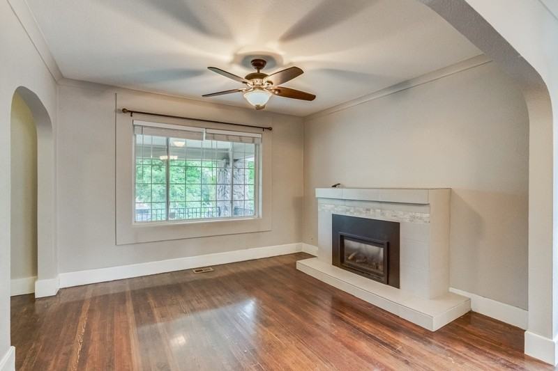 4435 N Clay St - Photo 4 of 42