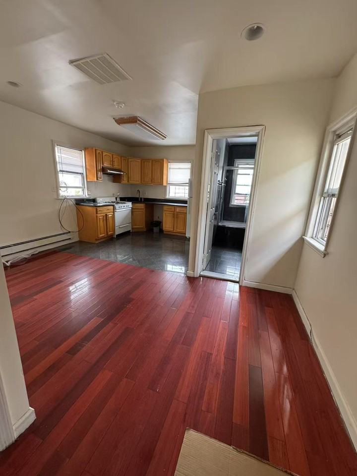 1566 West 4th Street #2 - Photo 2 of 6