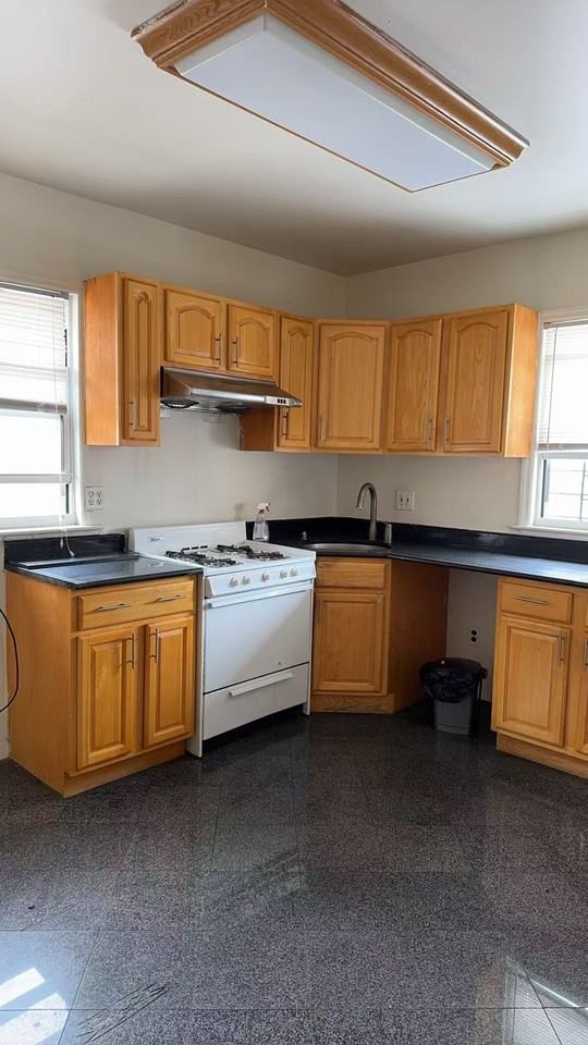 1566 West 4th Street #2 - Photo 3 of 6