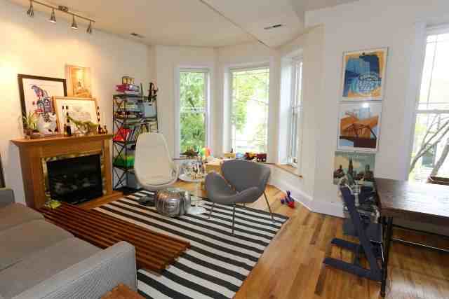 1935 N Wood St #2 - Photo 5 of 20