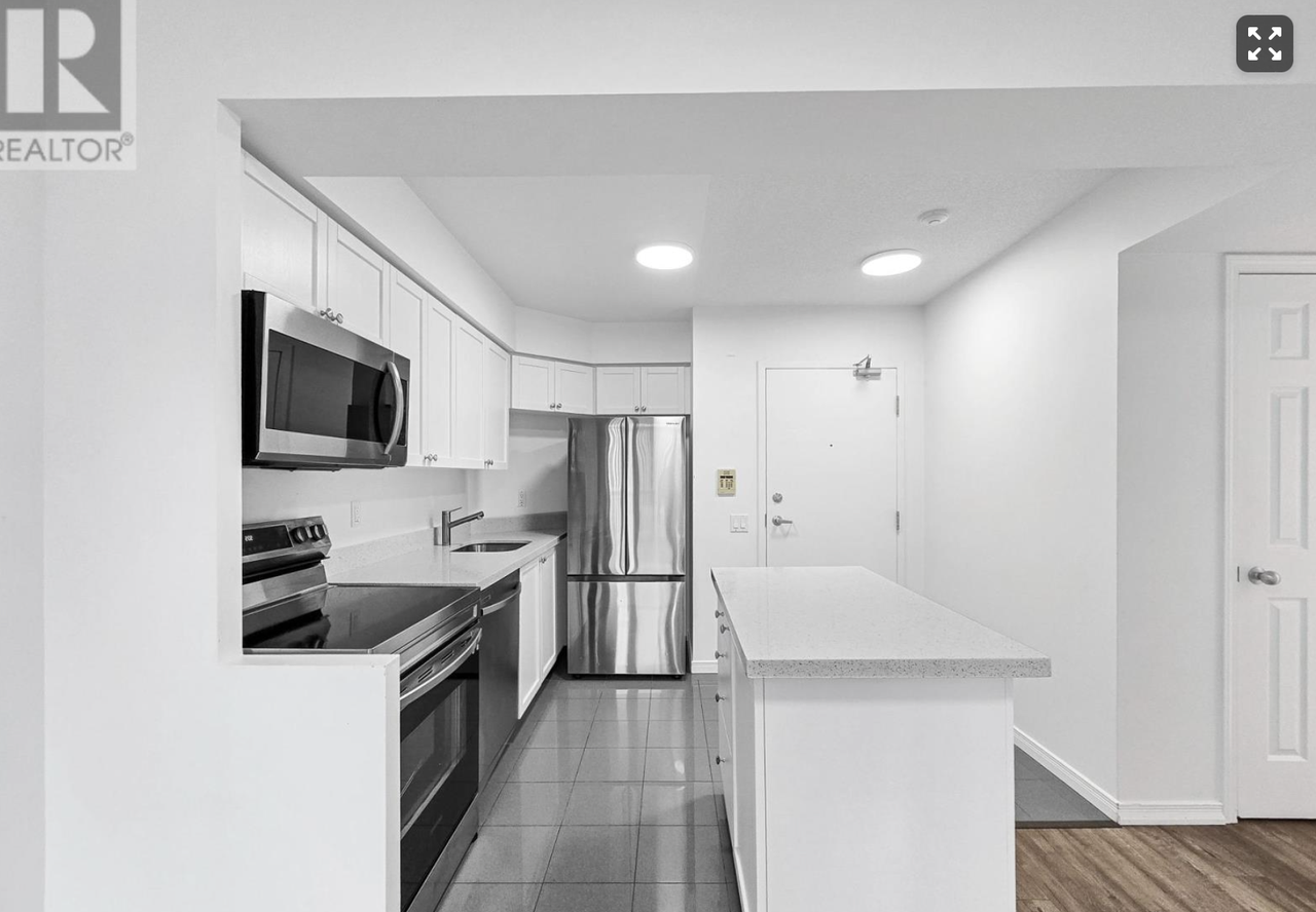 30 Harrison Garden Boulevard #911 - Photo 3 of 16