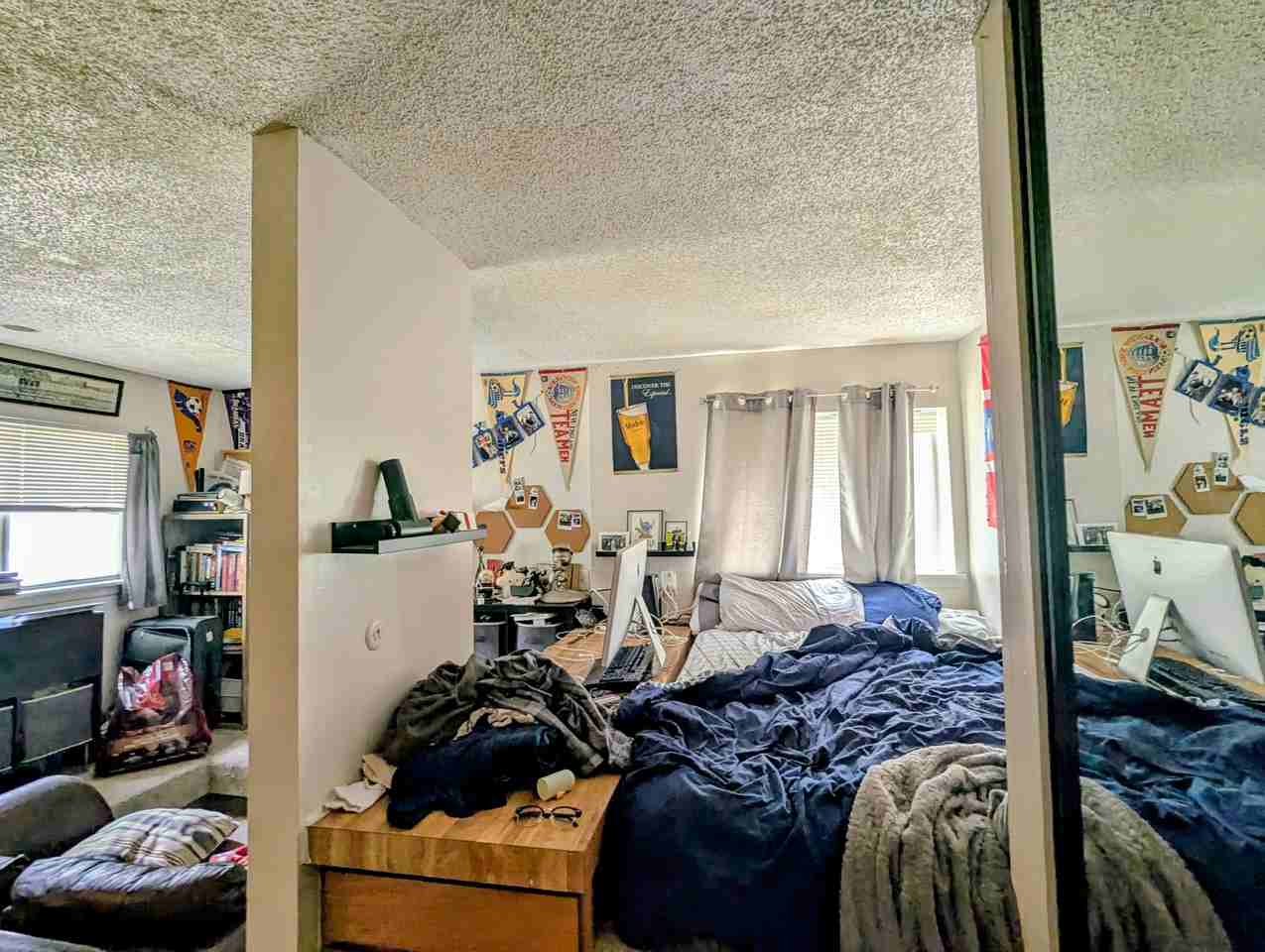 913 Michigan Street - Photo 4 of 21