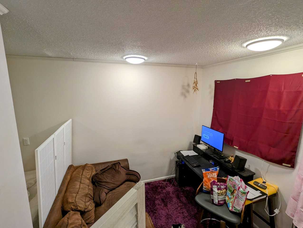 913 Michigan Street - Photo 3 of 7