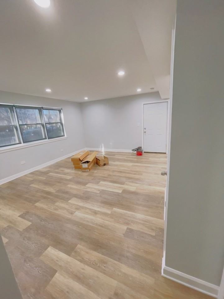 3746 West Leland Avenue - Photo 3 of 8