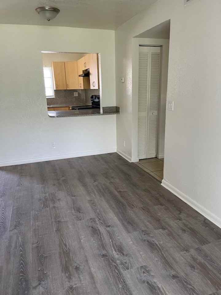Villas at Palm Beach - Photo 3 of 23