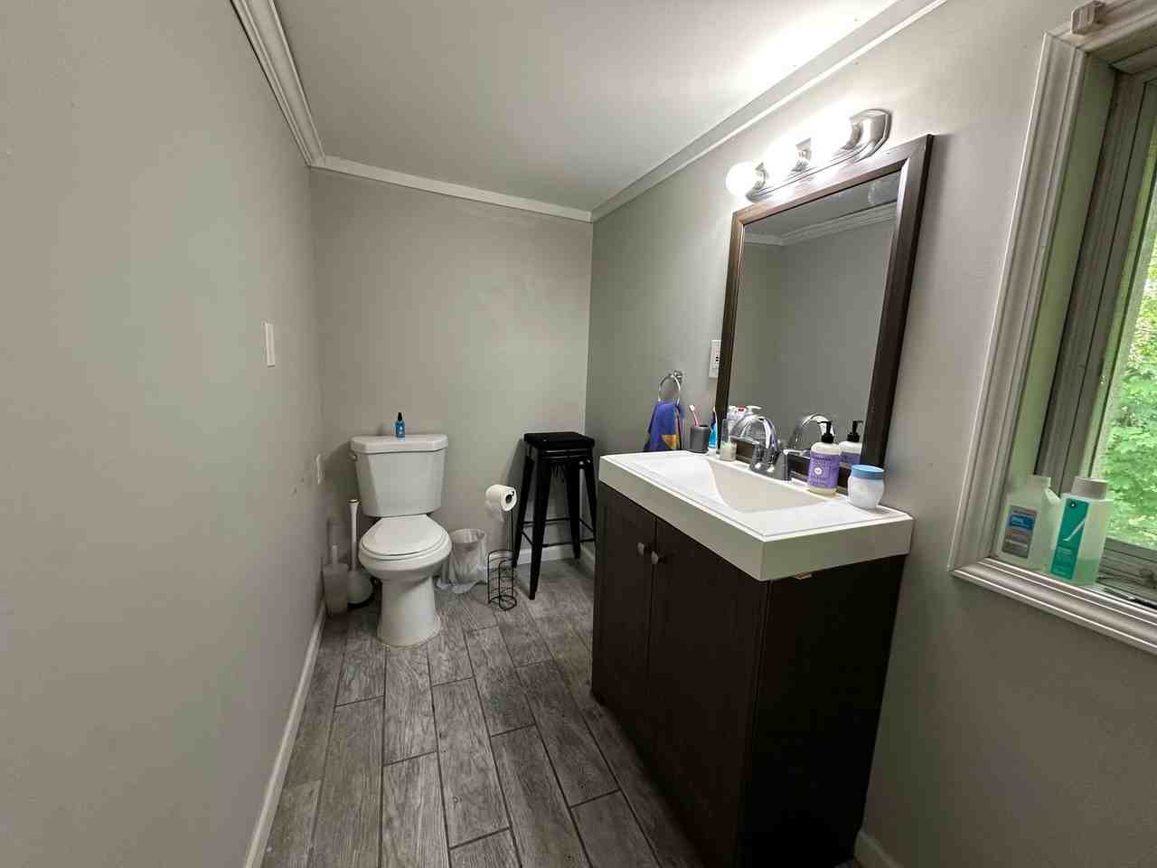 Shared Living in a 6 - Photo 2 of 50