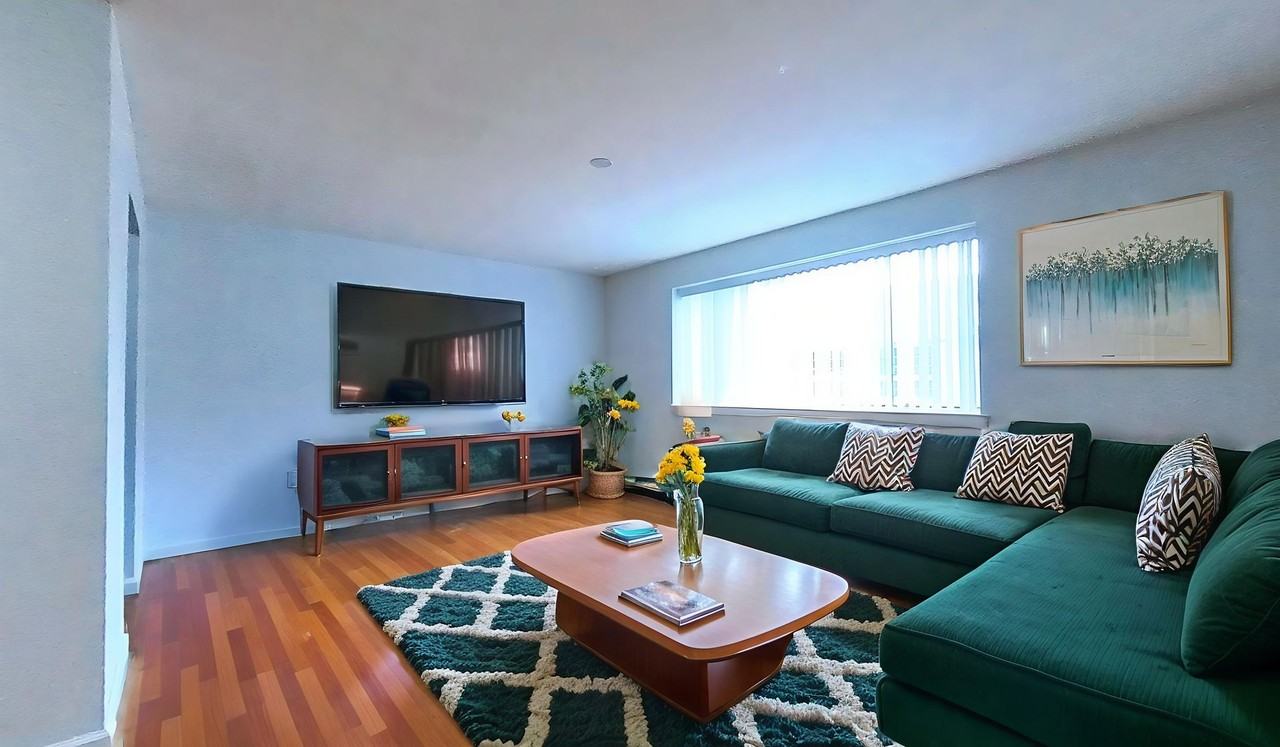 West Central Apartments - Photo 3 of 13