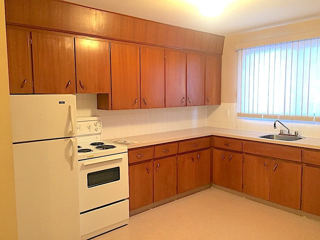 652 Northmount Drive NW - Photo 2 of 6