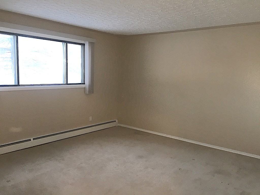 652 Northmount Drive NW - Photo 3 of 6