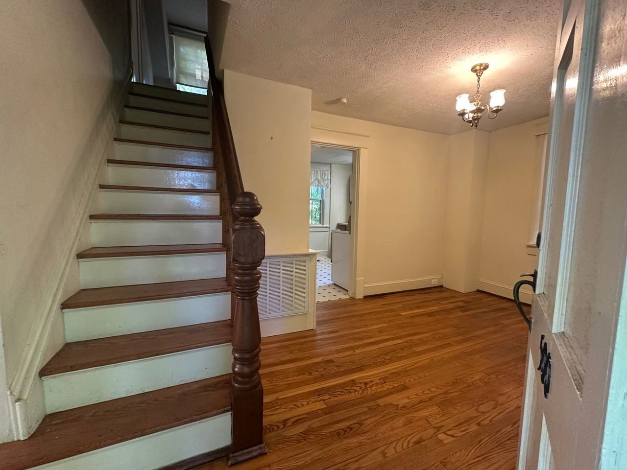 500 Monticello Ave - Photo 2 of 19