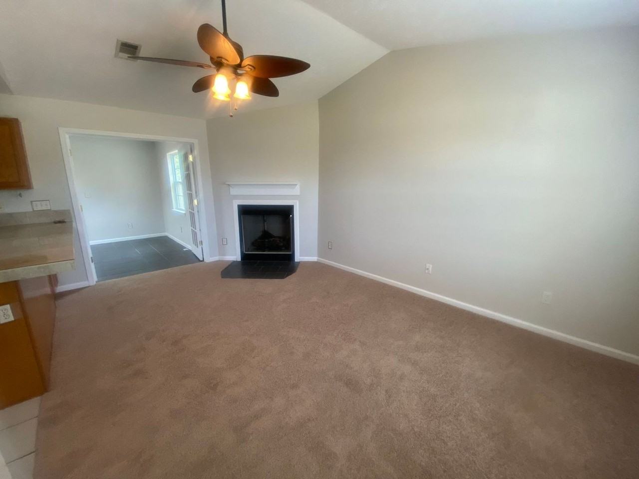 1609 Louisiana Ave - Photo 2 of 11