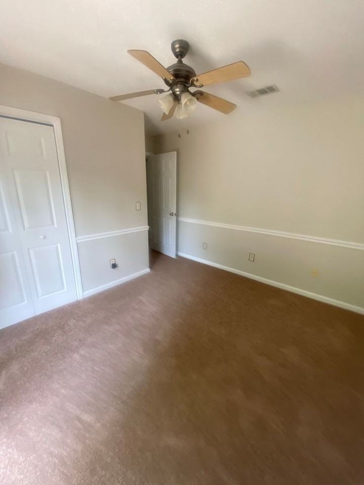1609 Louisiana Ave - Photo 5 of 11