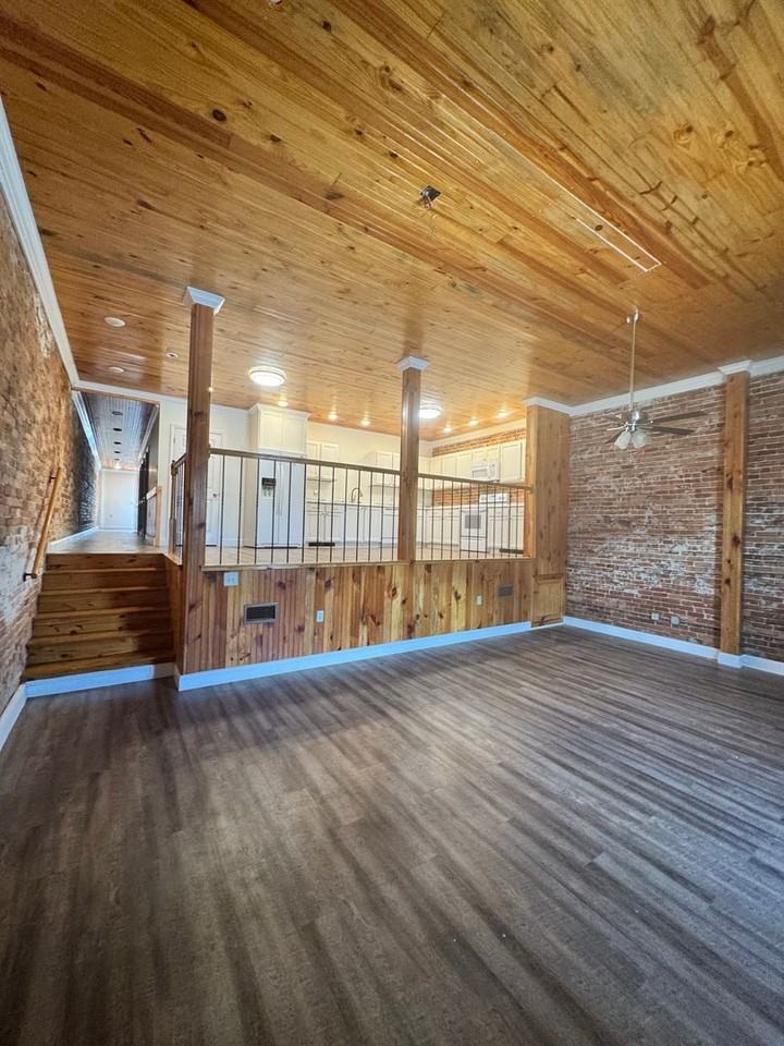 33 W Oak St #A - Photo 3 of 13