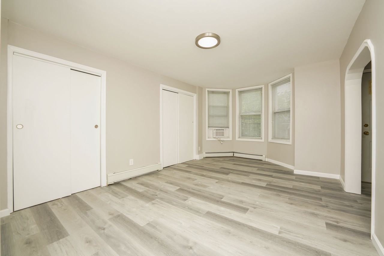 341 Summer Avenue #2 - Photo 2 of 7